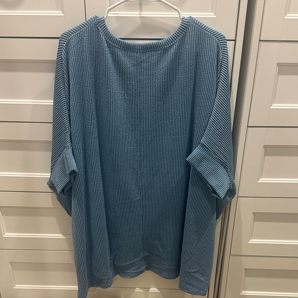 ANDREE BY UNIT Blue Knit Blouse - Picture 2 of 5